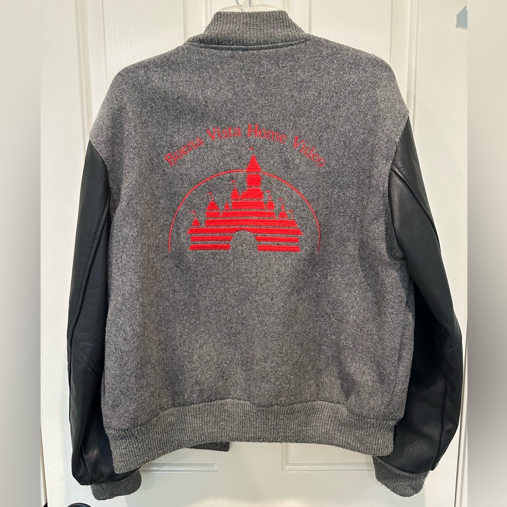 Vintage Walt Disney Studios Buena Vista Home Video Jacket